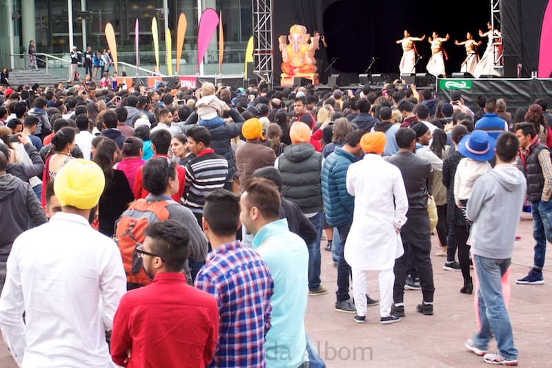 Colorful Photos of Auckland Diwali Festival in New Zealand