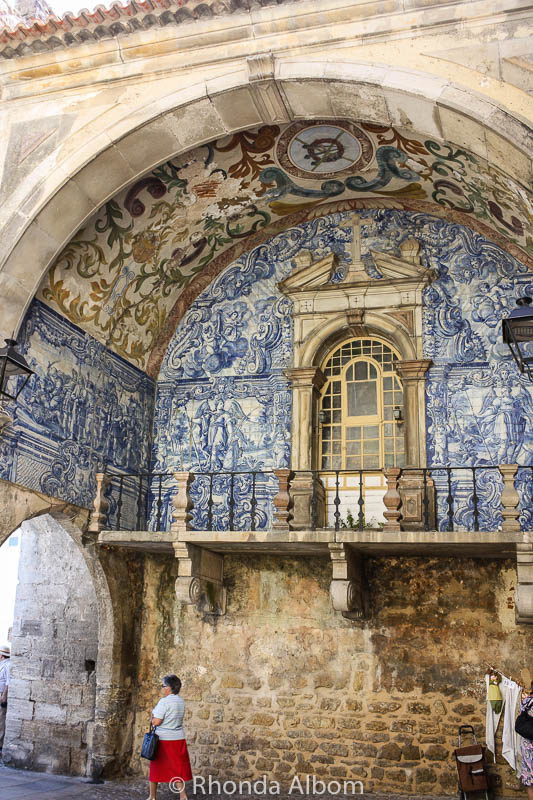 Obidos Portugal A Medieval Town With A Padlocked Entrance Albom Adventures