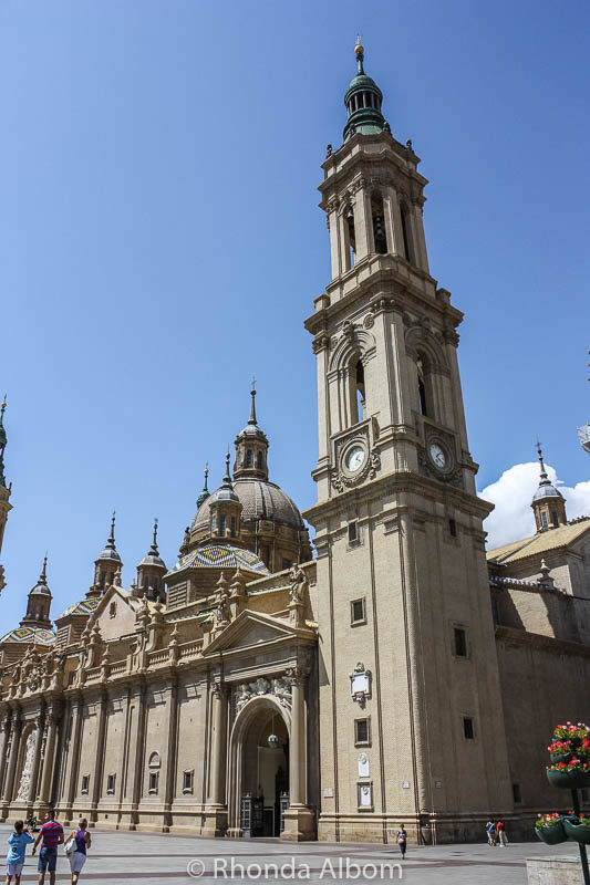 Photo Tour: Plaza del Pilar in Saragossa (Zaragoza) Spain | Albom ...