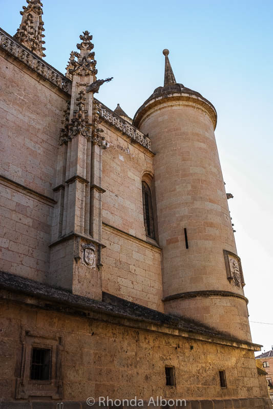 The Segovia Cathedral is one of many impressive things to see in Segovia Spain