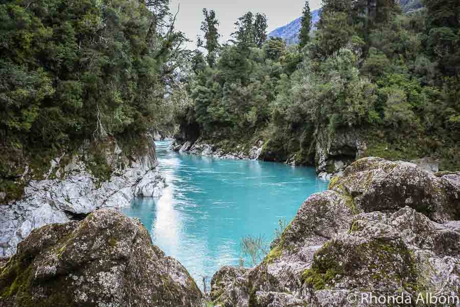 video swing coast west to how and Gorge, Hokitika Zealand Azure Waters at Bridge Swing New