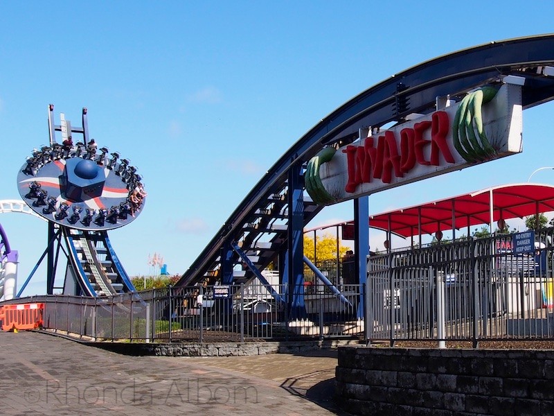 Theme Park Fun: Enjoying Rainbow's End in Auckland • Albom Adventures