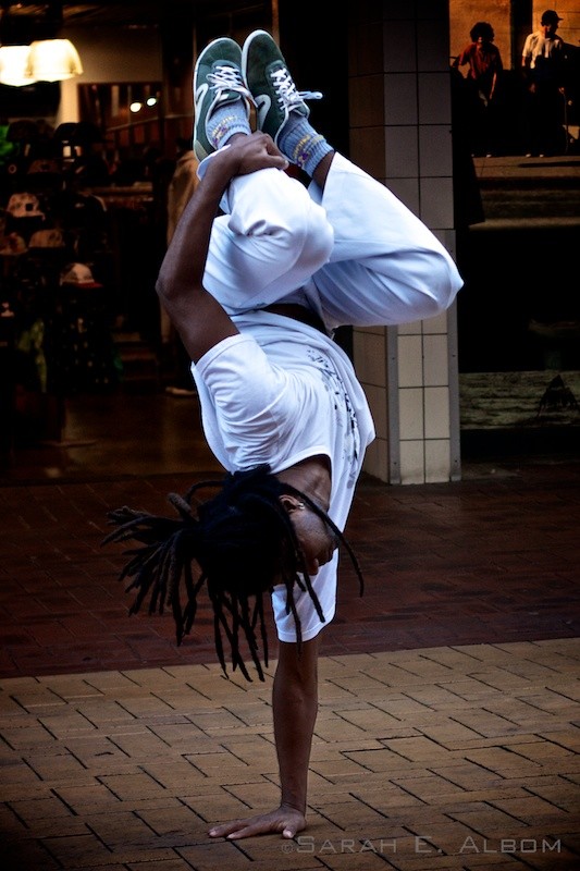 Creative capoeira street performers in Wellington New Zealand photo by Sarah Albom