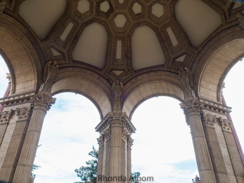 A Photo Exploration Of The Palace Of Fine Arts In San Francisco