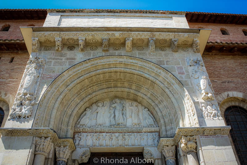 Romanesque Sculpture and Frescos Inside the Basilica of St Sernin ...