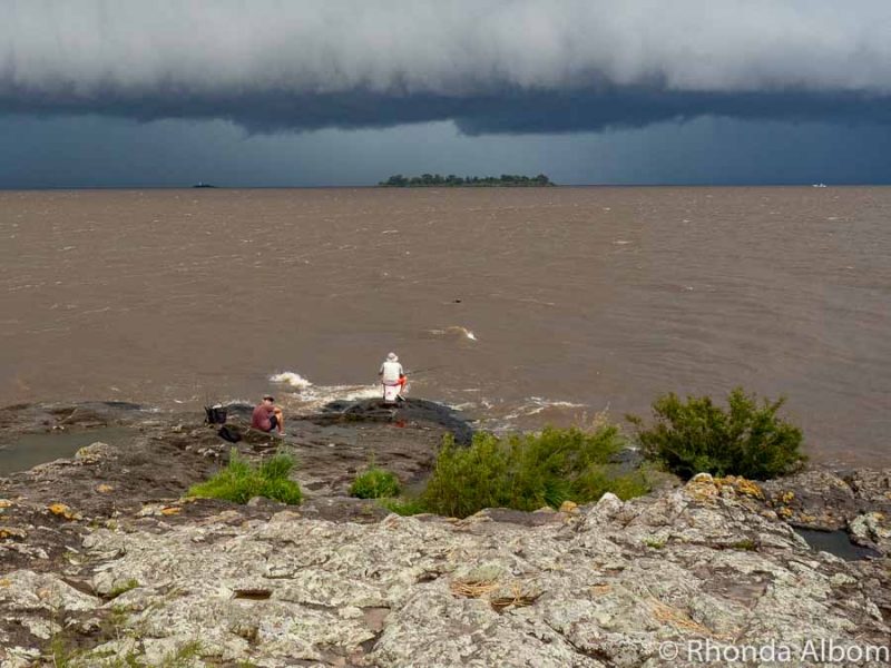 Fishing on Bastian del San Pedro just before a storm