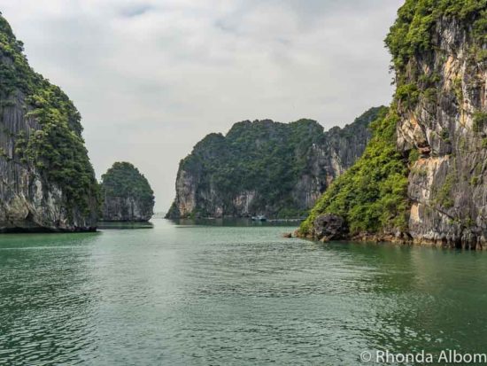 How to Choose Your Perfect Halong Bay Cruise