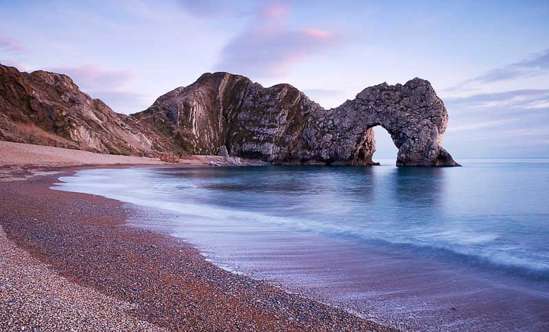 6 Breathtaking Coastal Landmarks in the UK