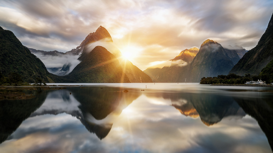 5 Ways from Queenstown to Milford Sound: Your Ultimate Guide