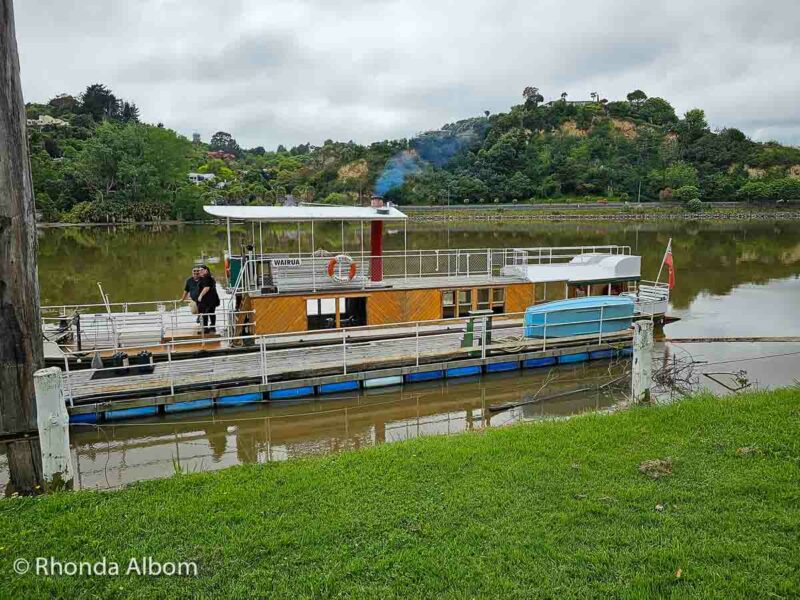 Motor Vessel Wairoa on the Wanganui River