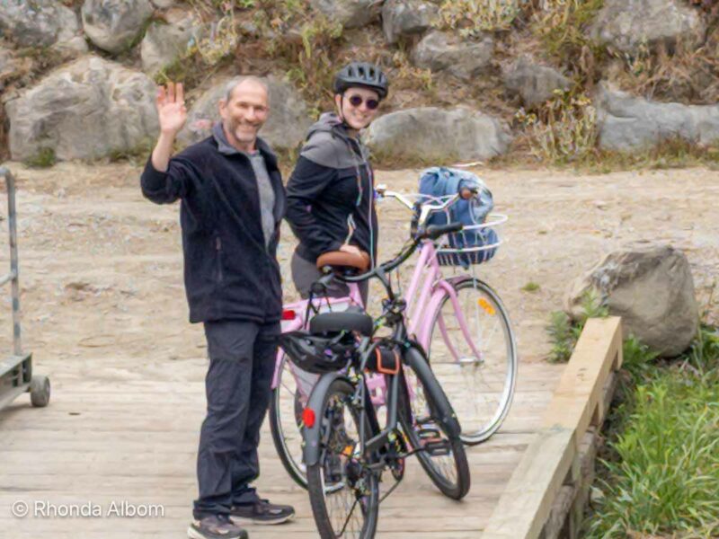 Whanganui New Zealand Docking at Upokongaro to drop off Sarah and Jeff to bike back. 20250130 120210